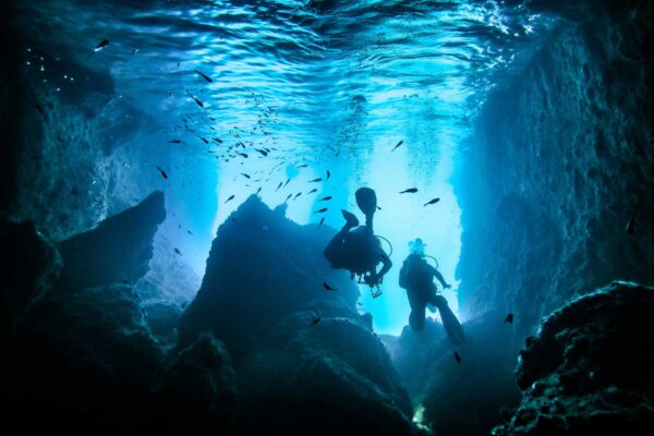Croisière Plongée TritonBay RajaAmpat Liveaboard Indonesia underwater cave Misool