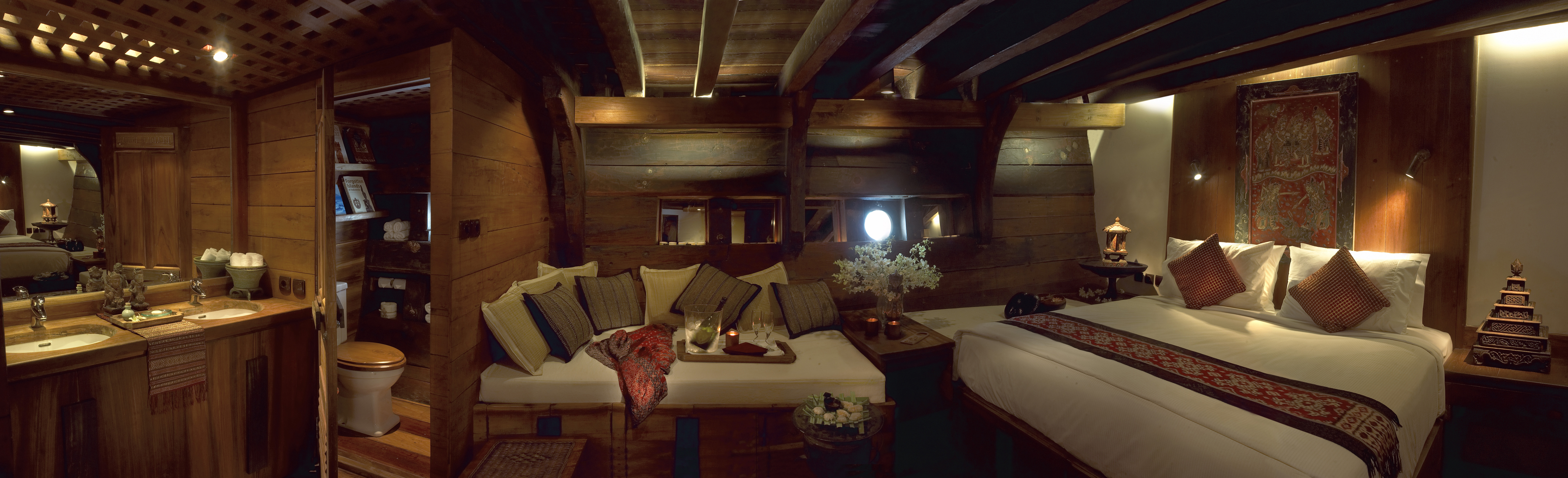 Silolona Luxury Yacht Charter suite