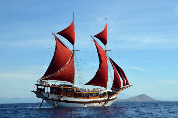 Tiare Luxury Diving Liveaboard