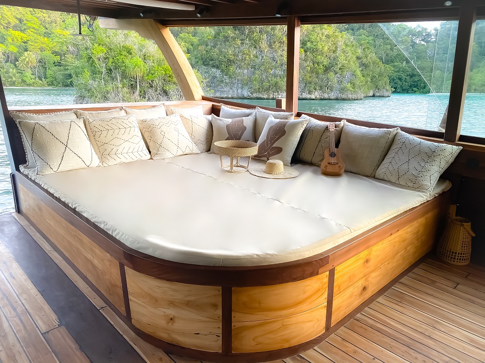 Senja luxury private yacht Indonesia